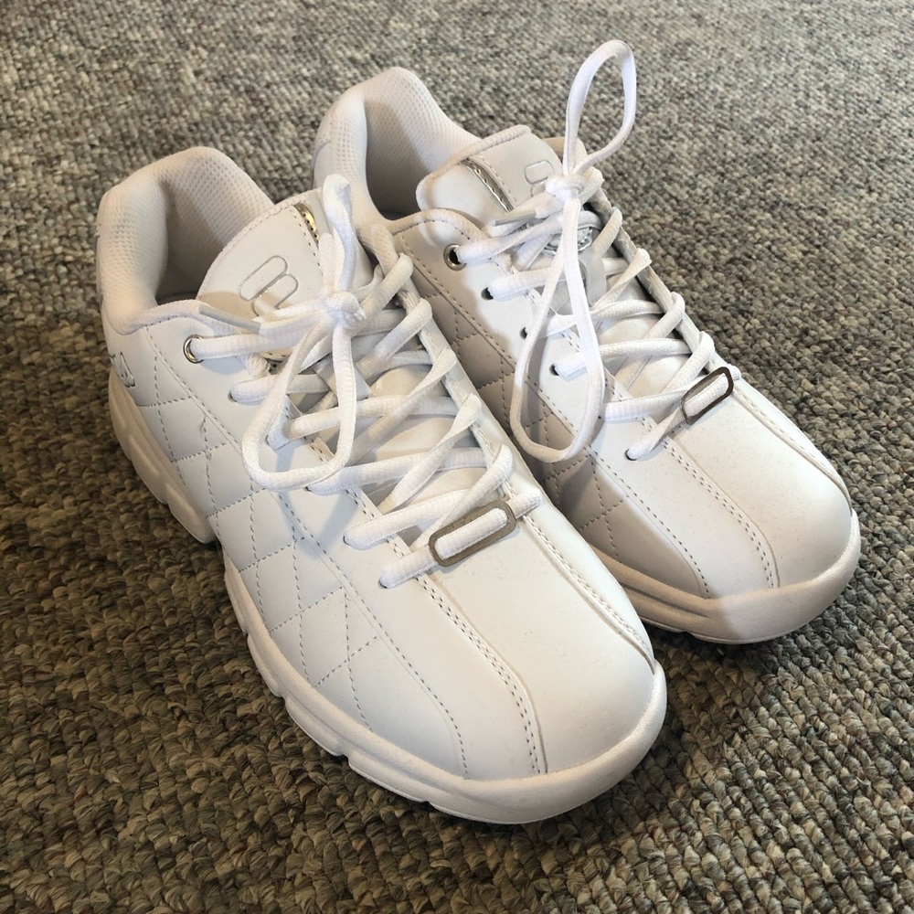 White Fila tennis shoes size 8